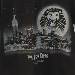 Black Lion King New York Tee, NWT, adult XS